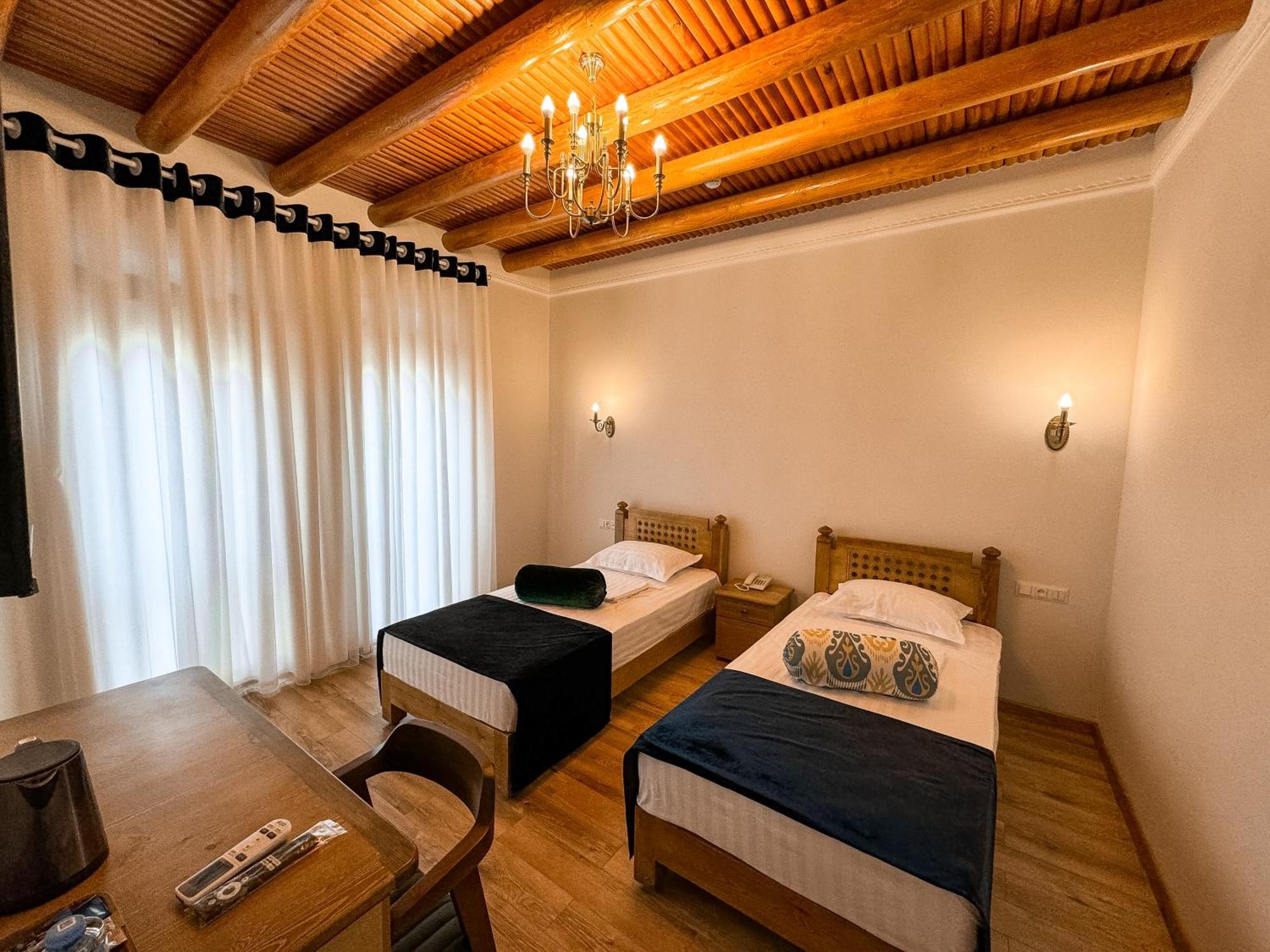 Duston Boutique XIX Century Rooms Bukhara Exterior foto
